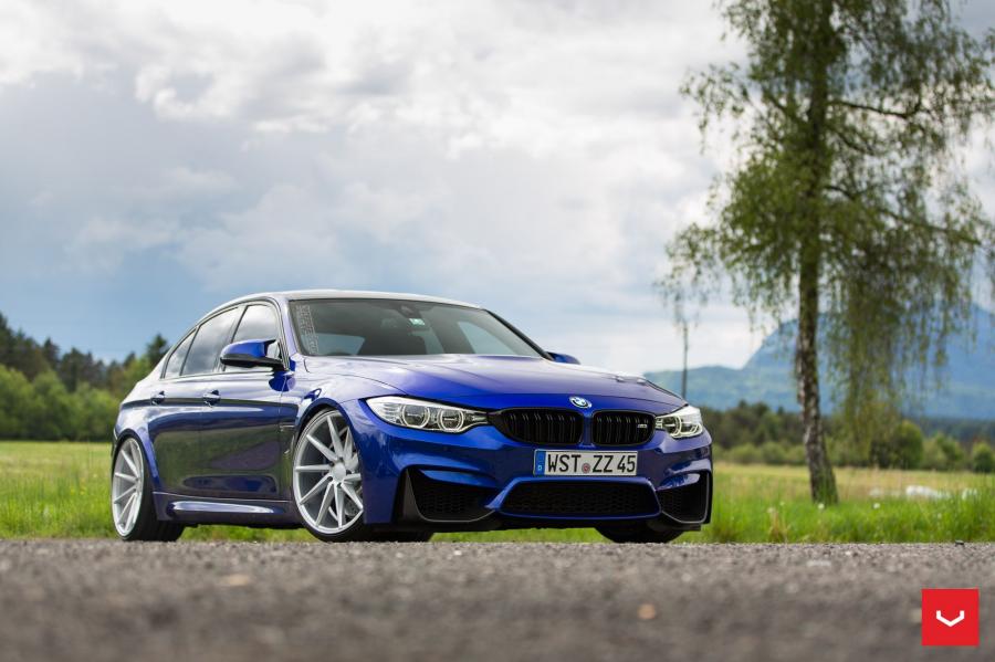  BMW M3 Sedan on Vossen Wheels (CVT) 2017 года  (фото 13 из 34)